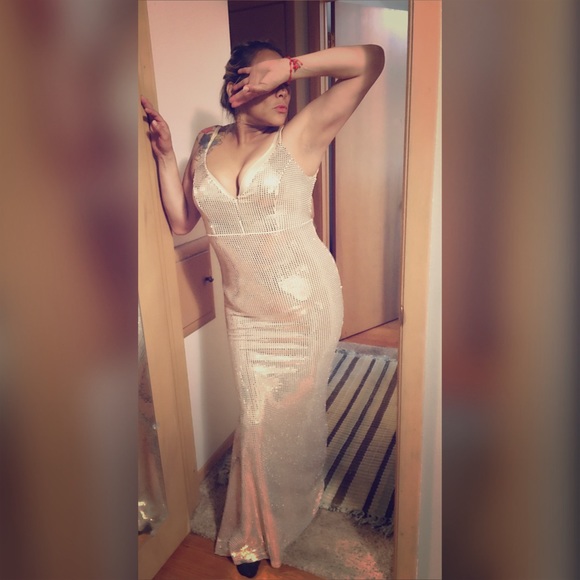 Dresses & Skirts - Maxi Bodycon Dress